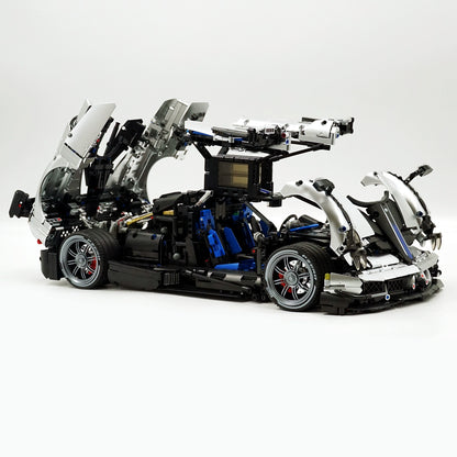 Pagani Huayra 1:8