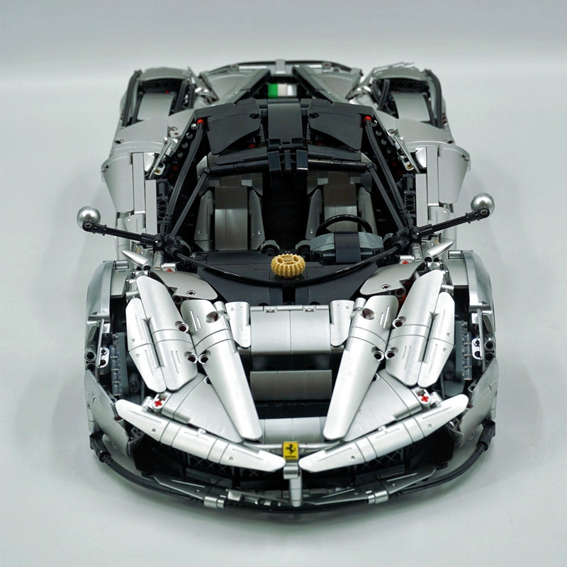 Ferrari LaFerrari 1:8