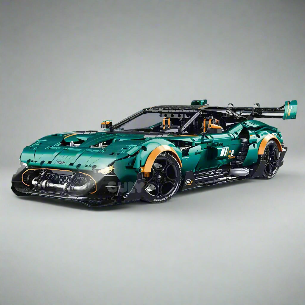 Aston Martin Vulcan 1:8