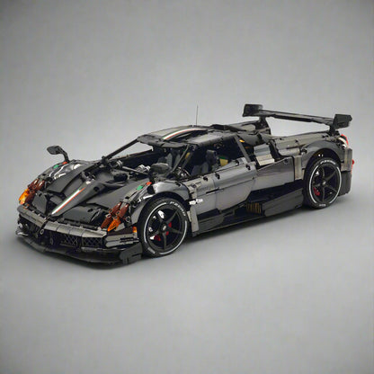 Pagani Huayra 1:8