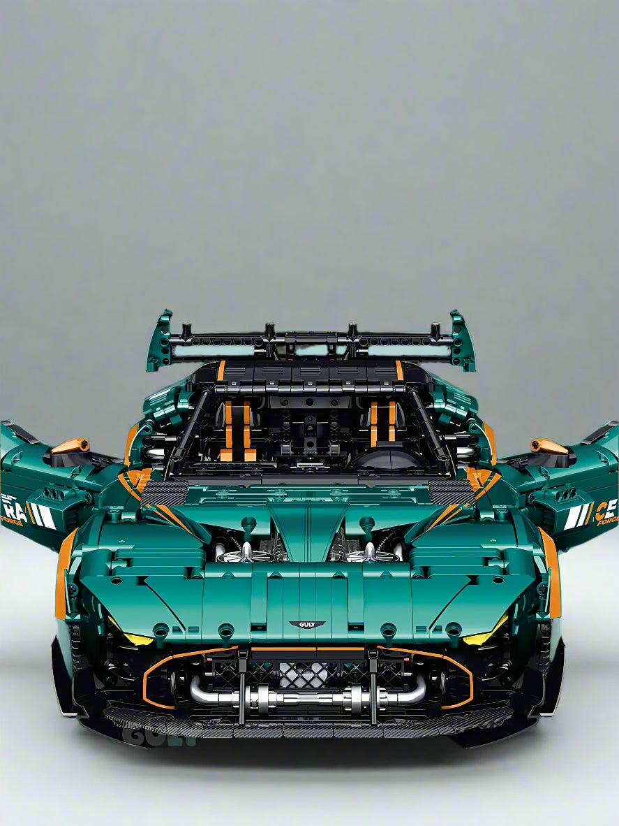 Aston Martin Vulcan 1:8