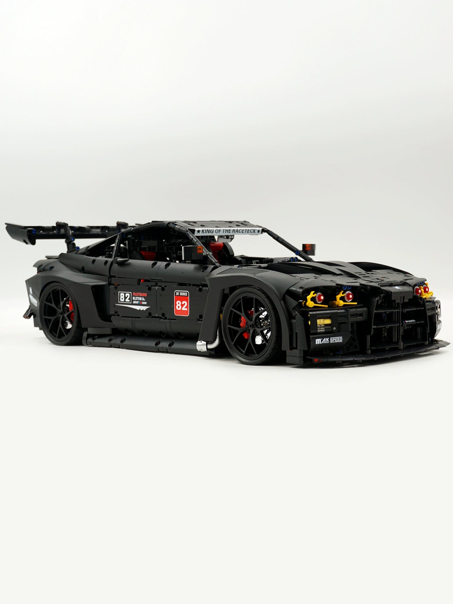 BMW M4 GT3 1:8