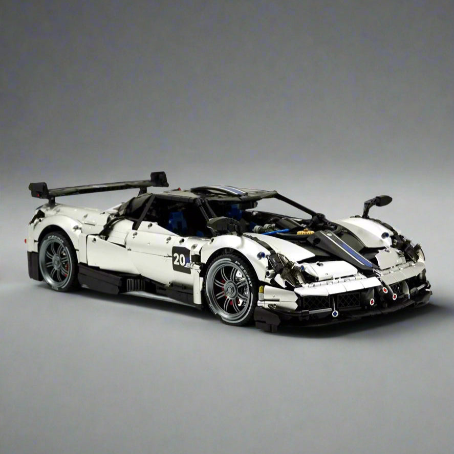 Pagani Huayra 1:8