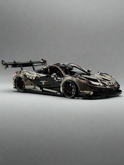 McLaren P1 1:8